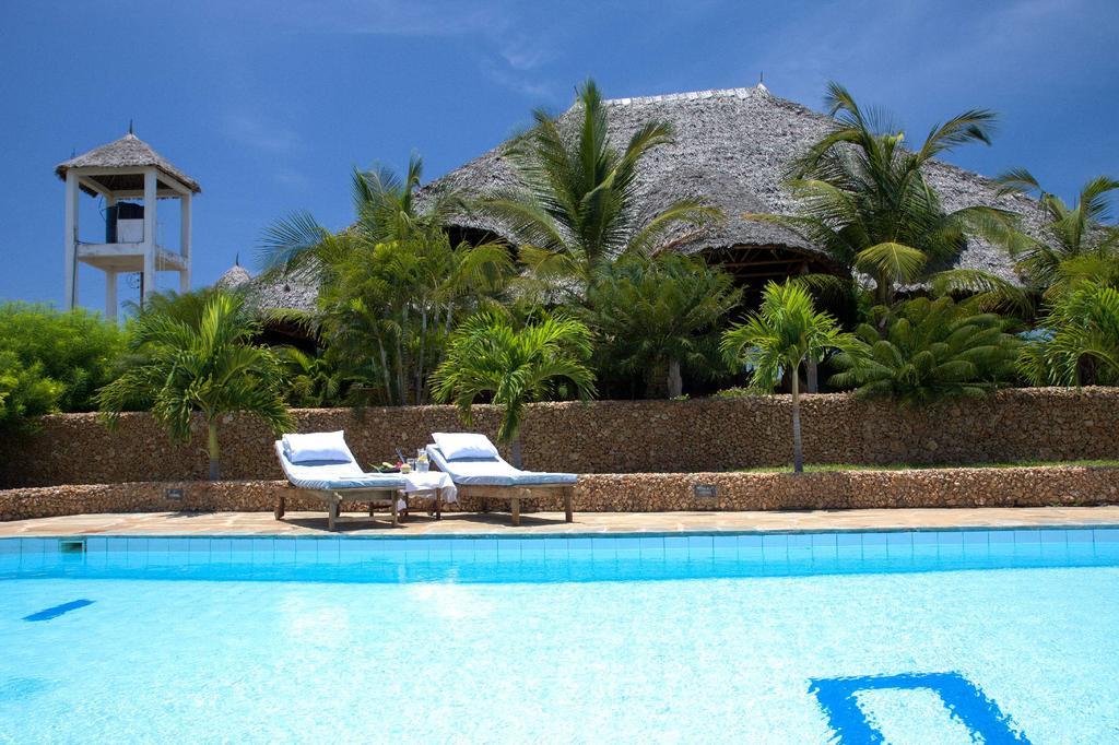 Sheba Cottages - Praia de Diani Exterior foto